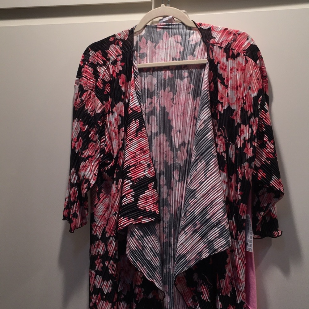 Lularoe Shirley NWT